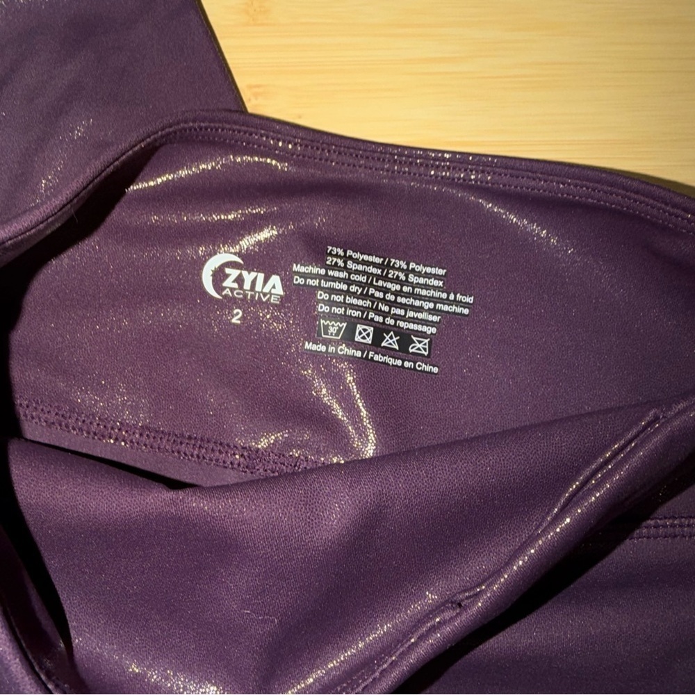 Zyia Plum Metallic Light N Tight Hi-Rise Legging - Picture 4 of 4